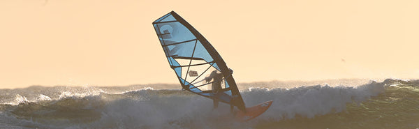 Windsurf seil fra GA Sails og Tahe - Fluid.no