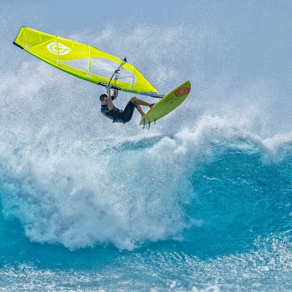 Goya Custom 4 PRO waveWindsurfing > SeilbrettFluid.no