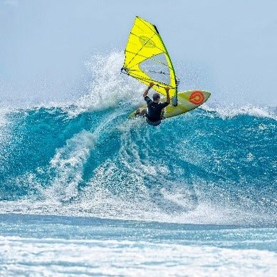 Goya Custom 4 PRO waveWindsurfing > SeilbrettFluid.no
