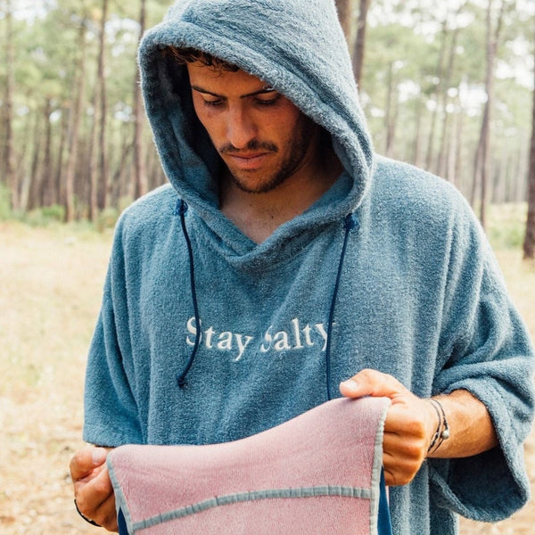 Manera Stay Salty Poncho - Fluid.no